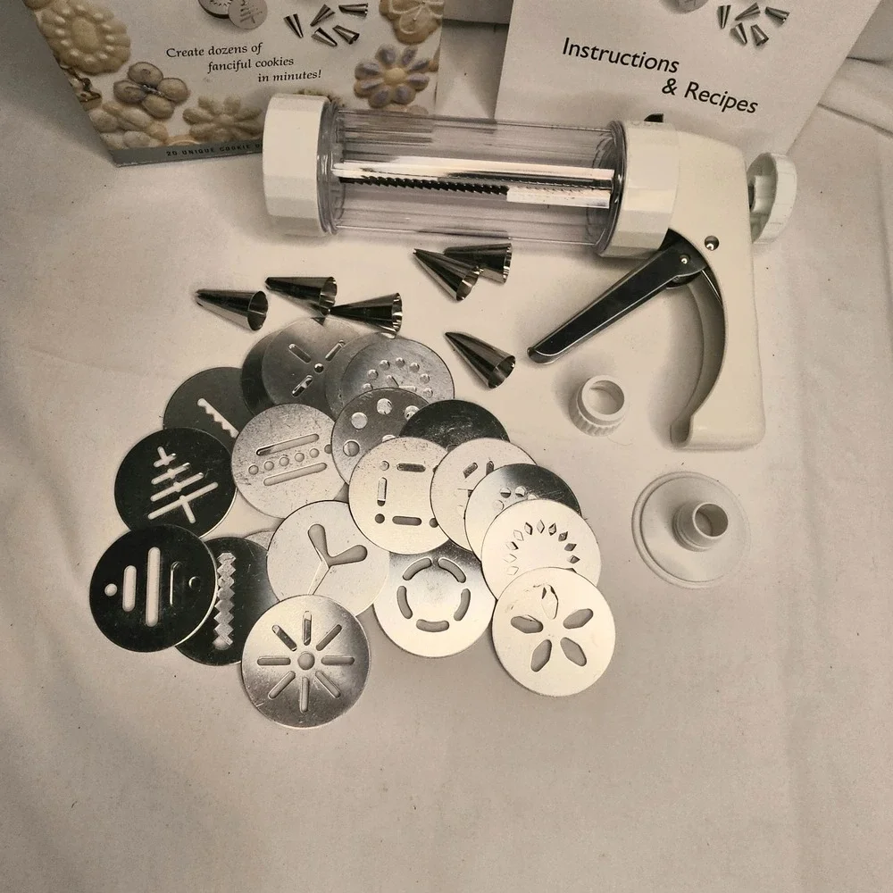 Kuhn Rikon Clear Cookie Press‎ 20 Shape Discs 6 Decorating Tips 2460